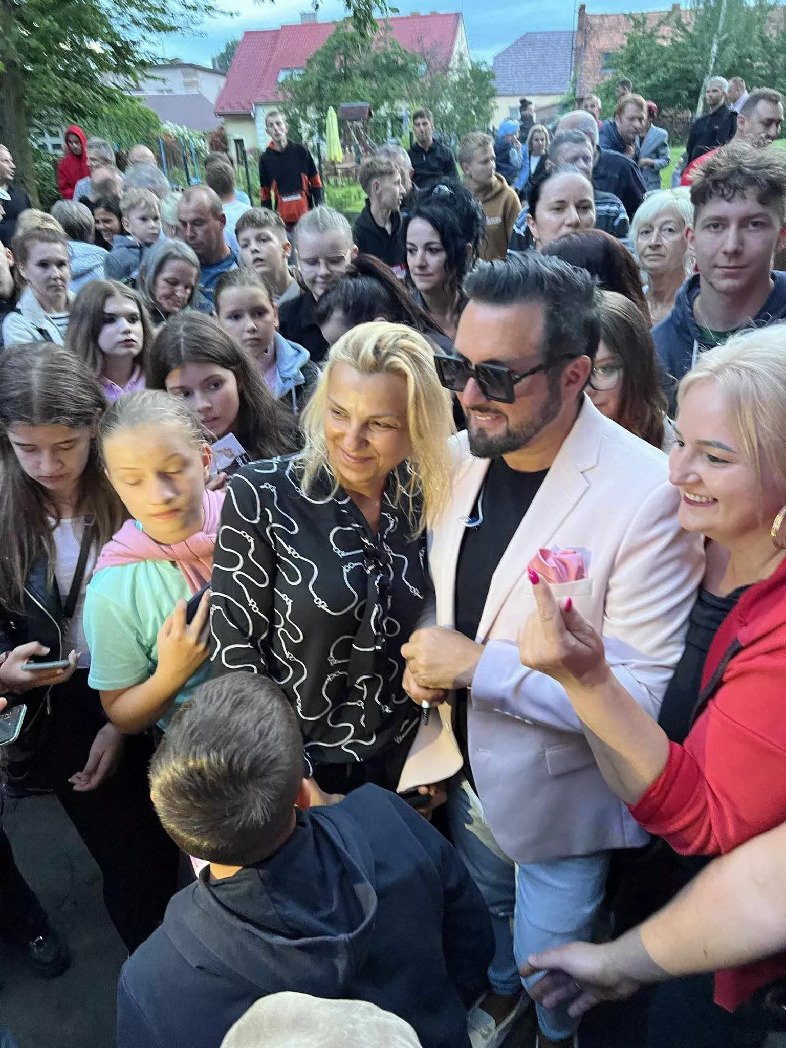 Szaleństwo na Koncercie Andre w miejscowości Mikstat! Tłumy i wielki tort! Zobaczcie zdjęcia i video!
